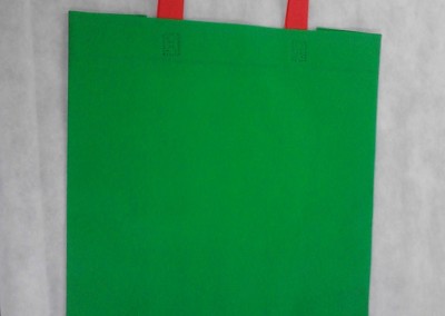 Bolsa verde de polipropileno | costura